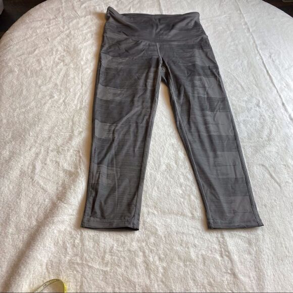 Mono B capris Length Gray Leggings Size Medium - Picture 1 of 8